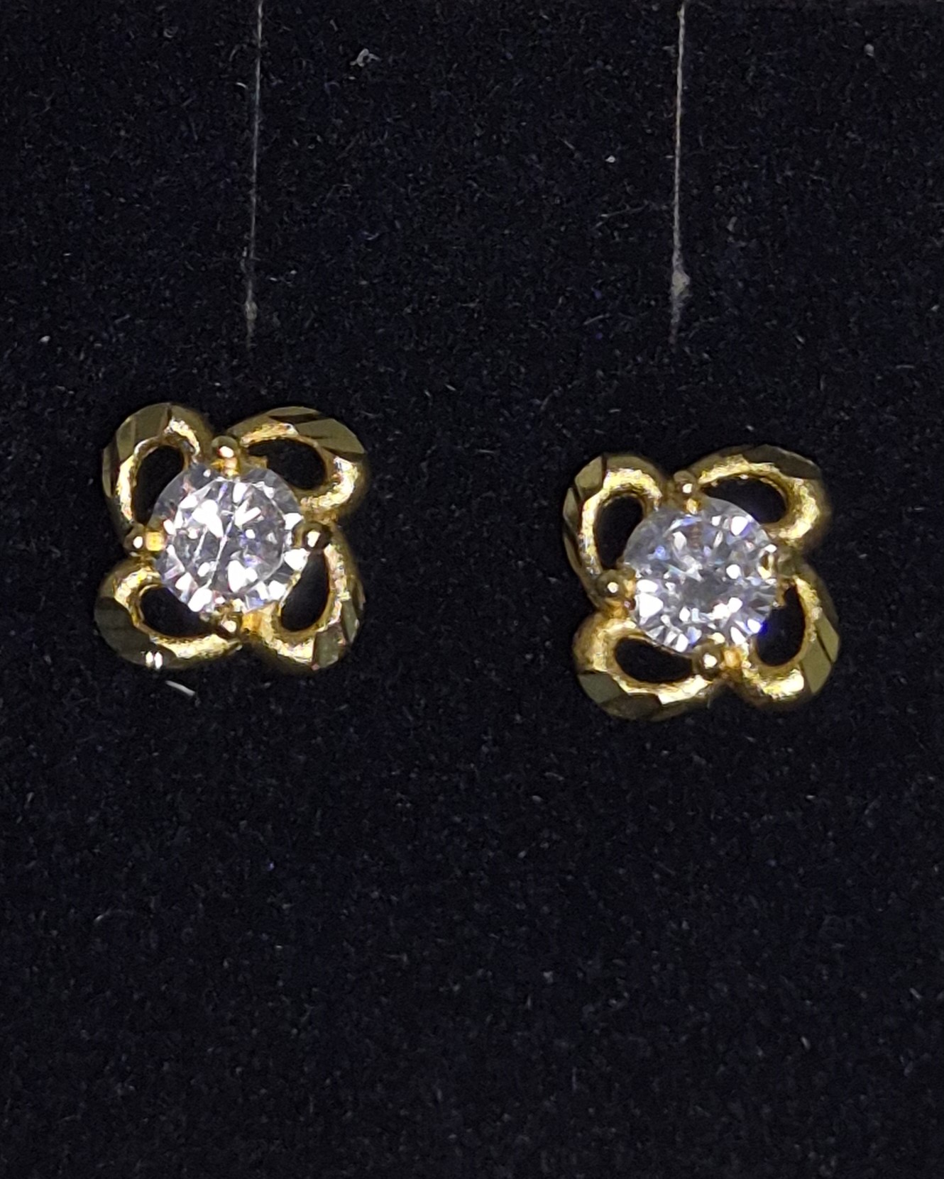 Flower Four Wing Design Gold Plated