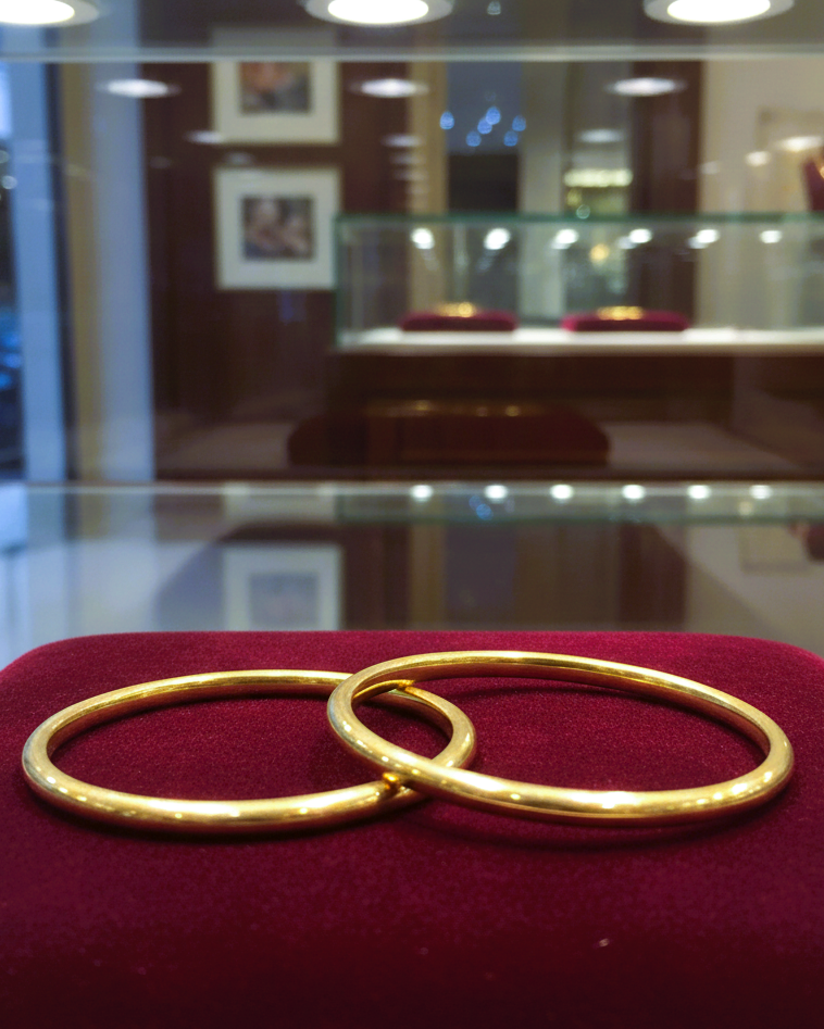 Plain Design Bangles Gold Plated