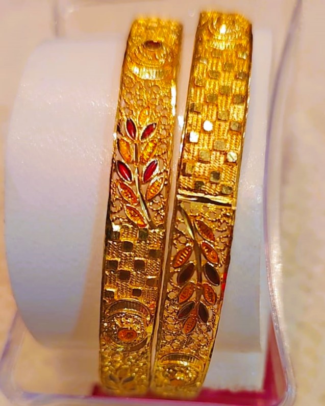 Cut Floral Design Gold-Plated Bangles