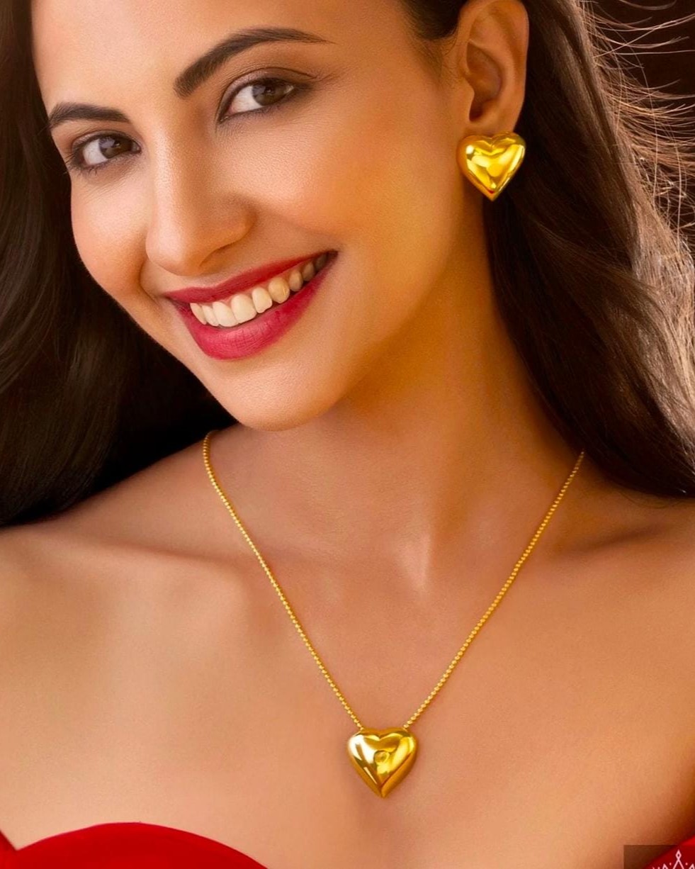 Heart Pendant Chain with Earrings Gold Plated