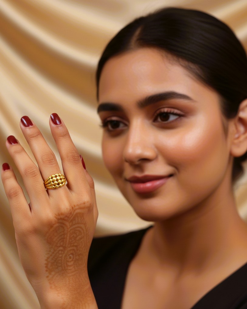 Dot Design Dome Ring Gold Plated