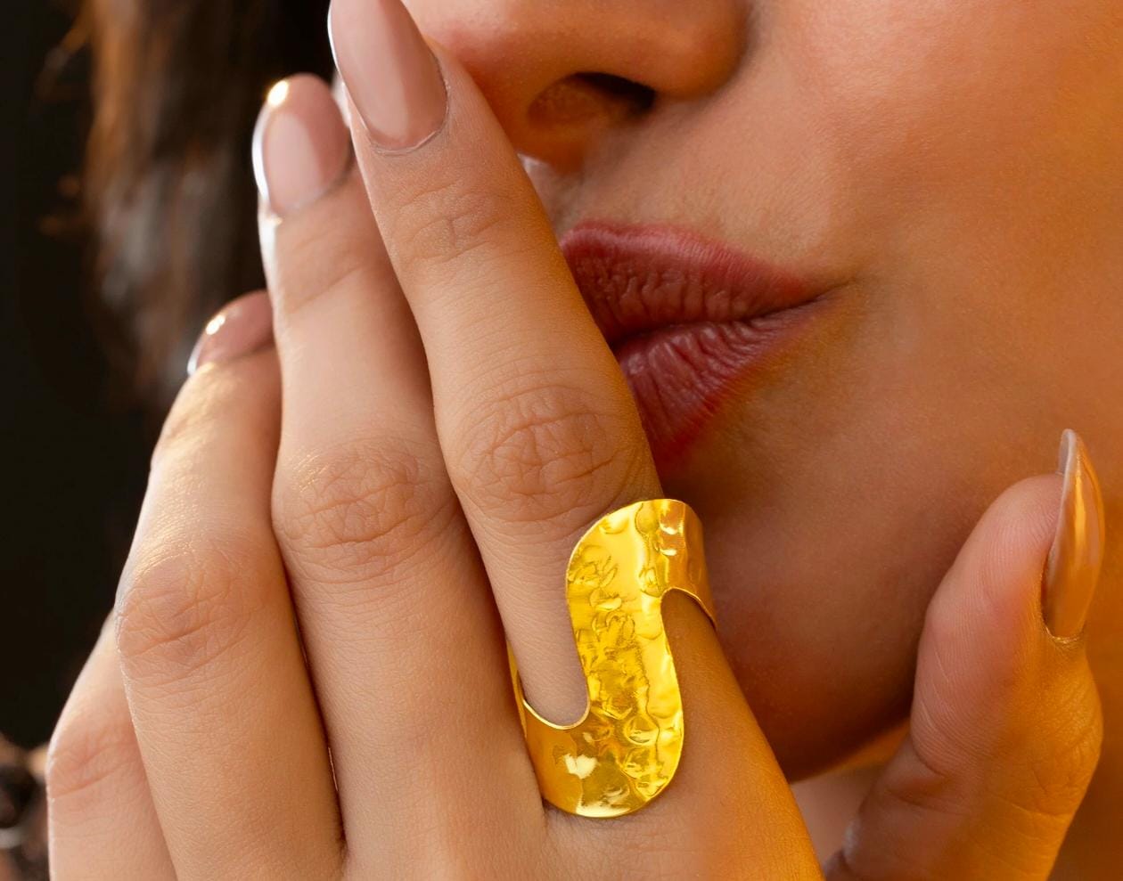 Bend Design Gold Plated Ring Anti Tarnish Jewellery