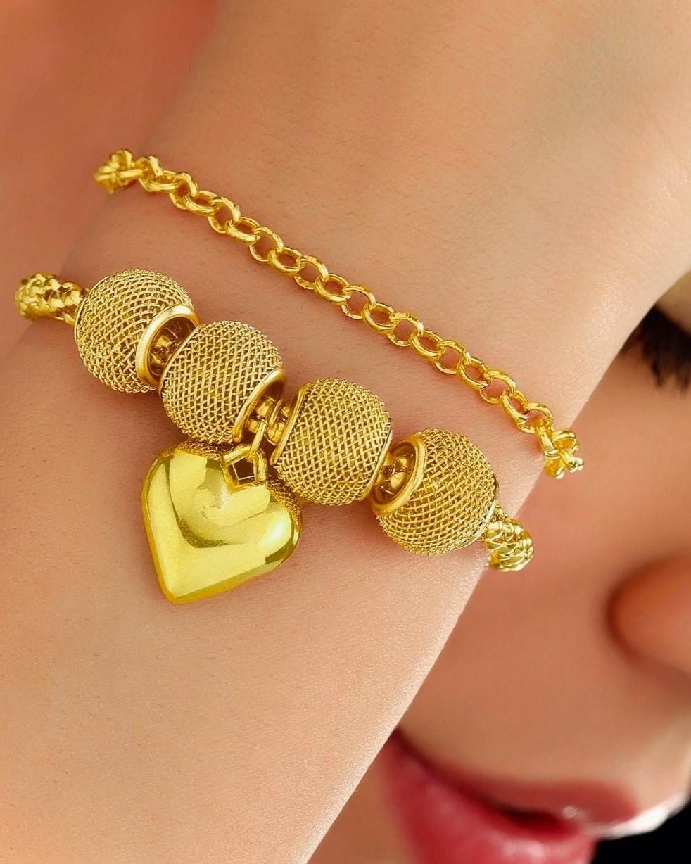 Ball Design Bracelet with Heart Pendant Gold Plated