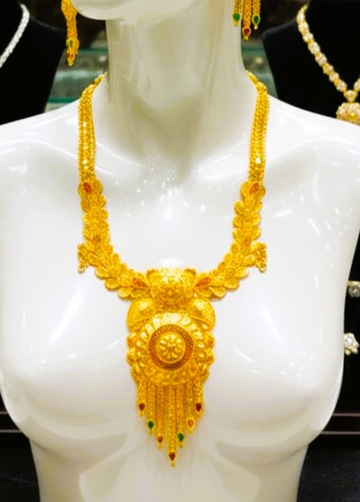 Round Bridal Necklace Traditional Gold Plated