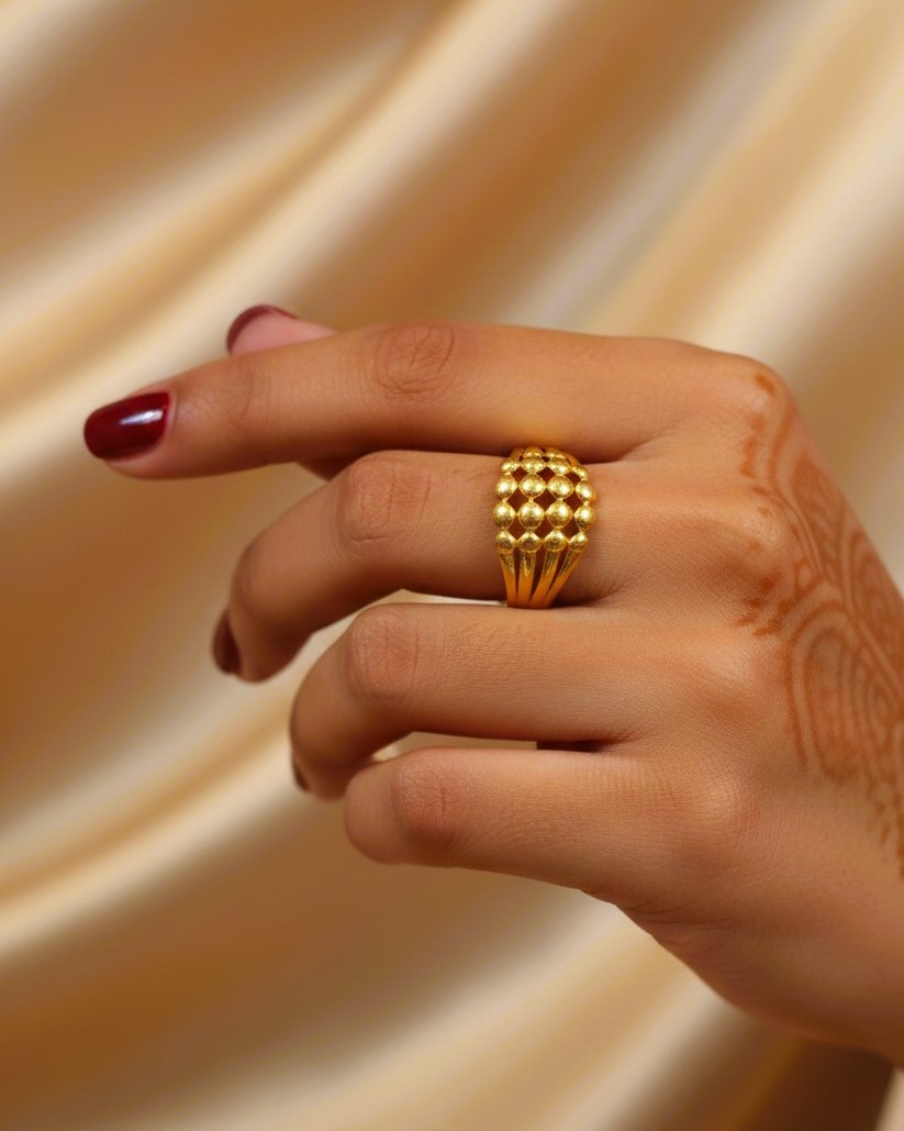 Dot Design Dome Ring Gold Plated