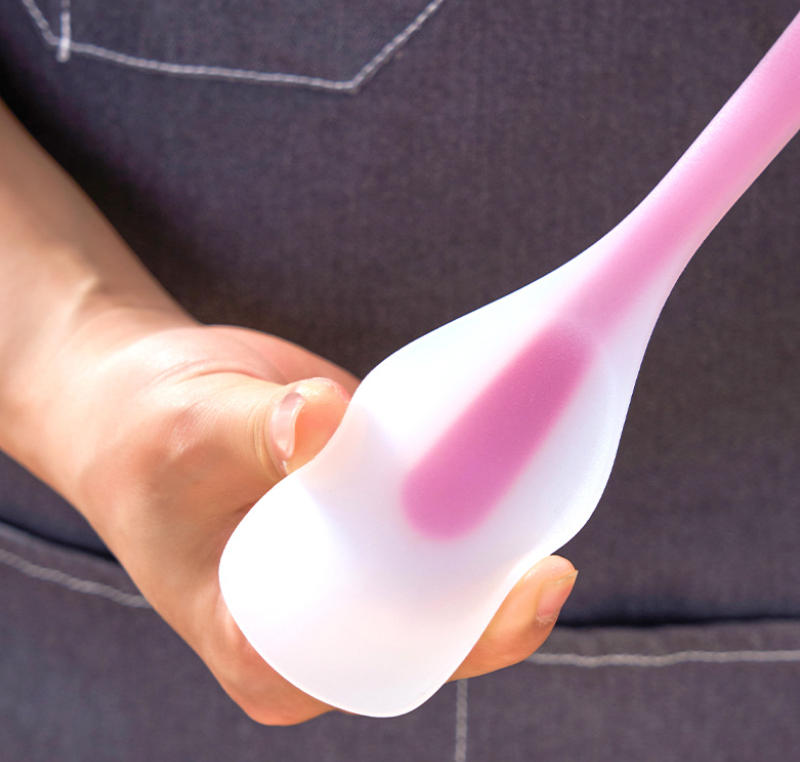 The Gentle Giant: Why the BUYUER Duckbill Silicone Spatula is the Quiet Hero of Happy Cooking