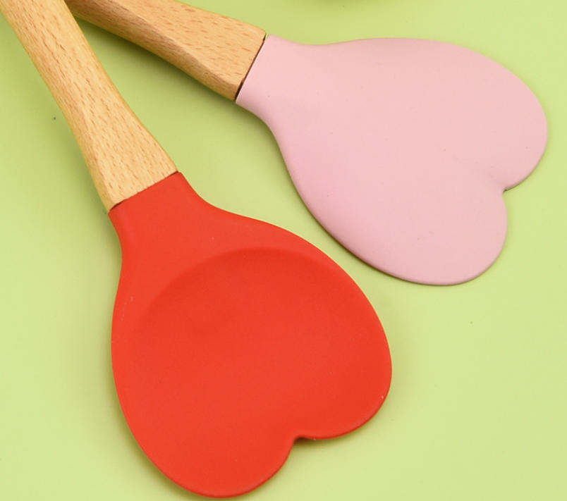 Made with Heart: Why the BUYUER Heart-Shaped Wooden Handle Silicone Scraper is the Romance Your Kitchen Deserves