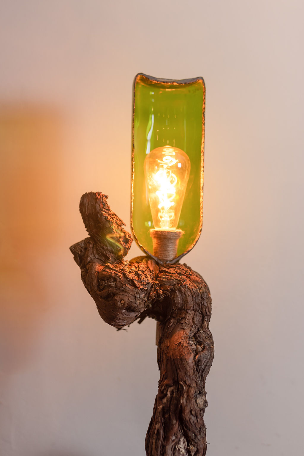 Lampe "Granda tranĉita botelo"