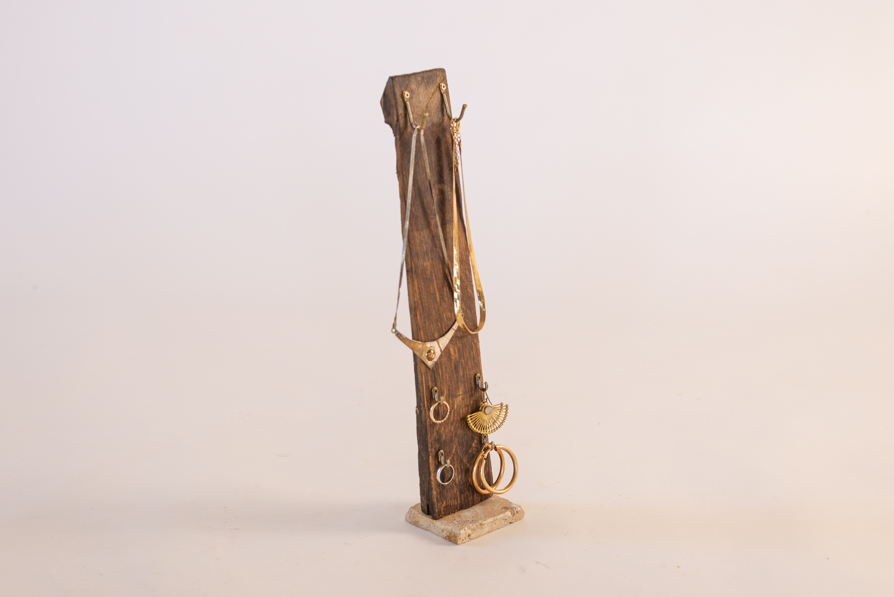 Porte bijou "Tondorso ŝlifita"