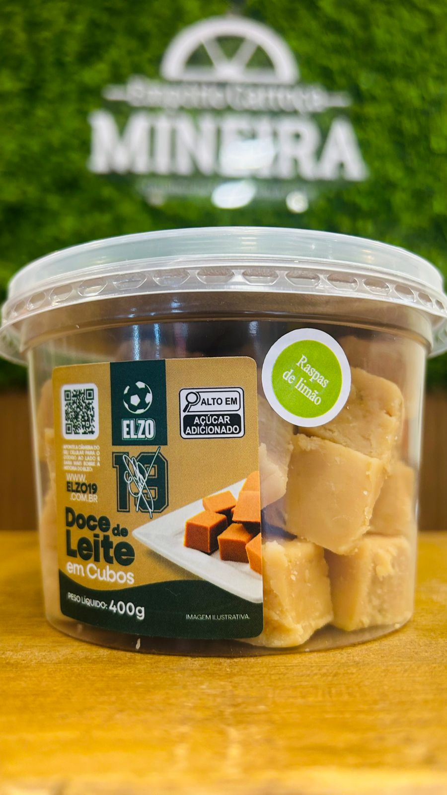 DOCE DE LEITE EM CUBOS COM RASPAS DE LIMÃO - ELZO 19