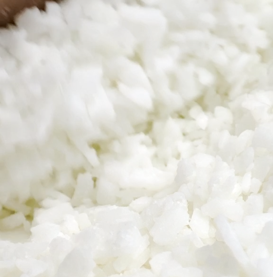 Bali Breeze - 7 oz. Soy Blend Wax Candle (Frosted Glass + Bamboo Wood Lid)