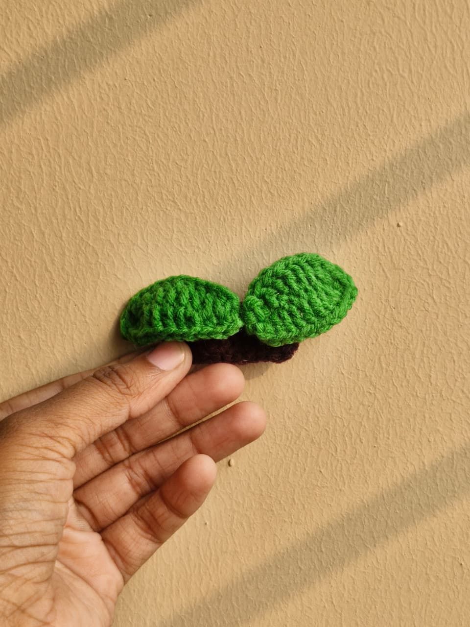 Woolen Leaf Hair Clip