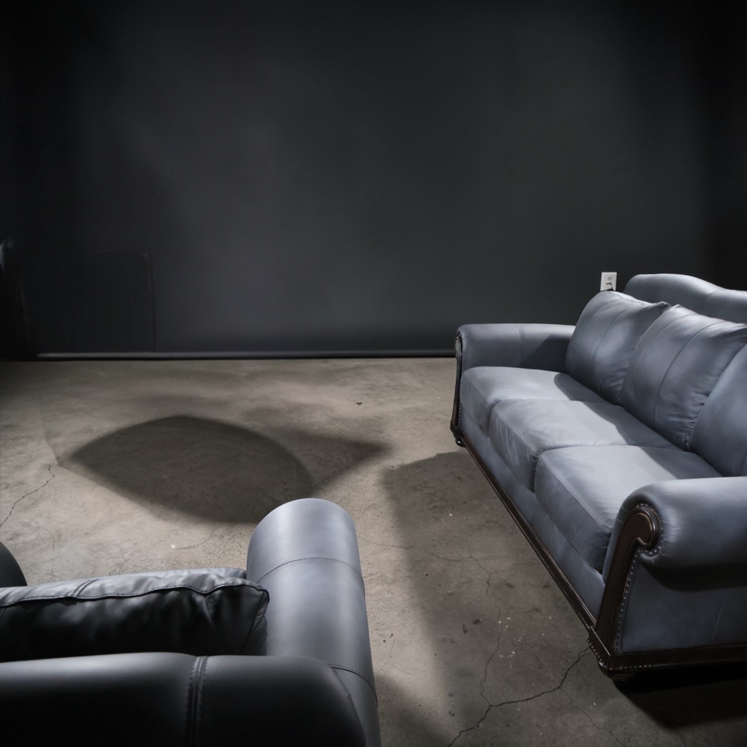 Bernhardt x LOOM Leather Set