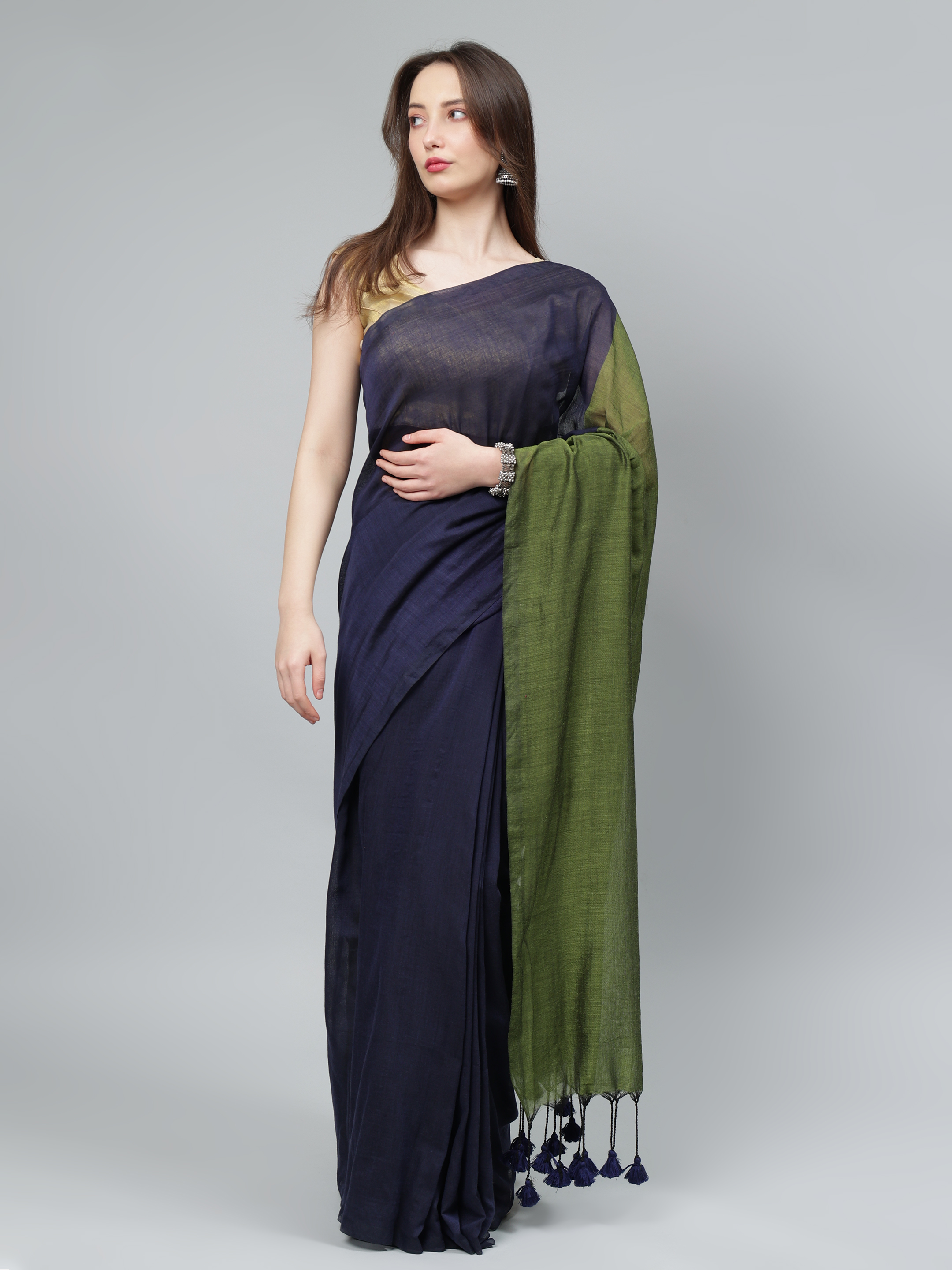  AROOPA Women's Plain Contrast Cotton Saree with Unstitched Blouse Piece