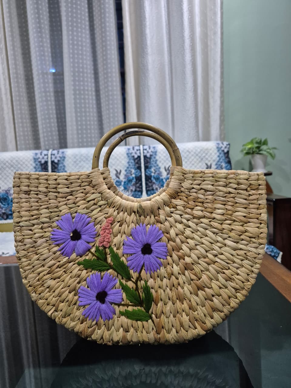 Kauna Grass U Shaped Bag