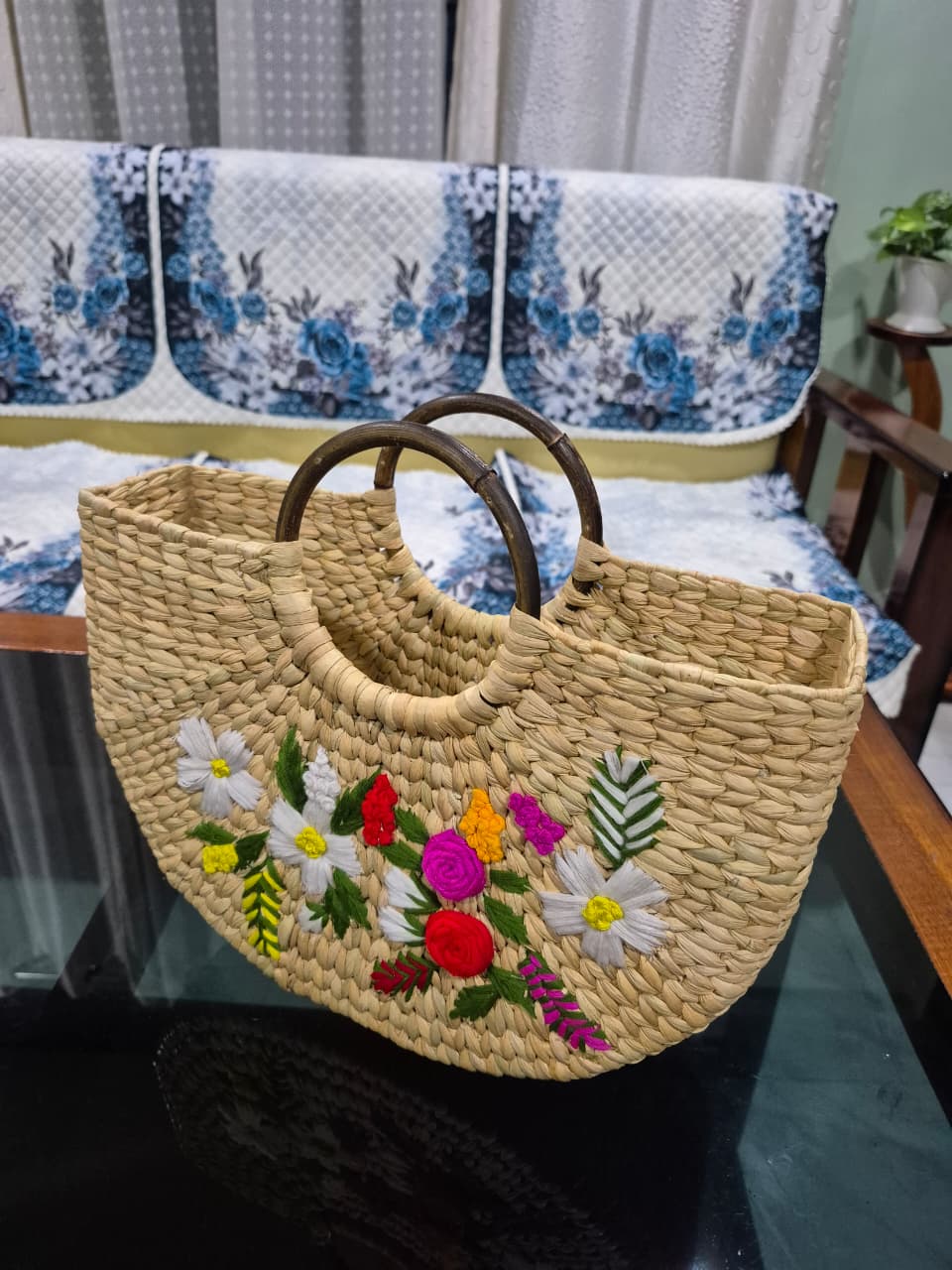 Kauna Grass U Shaped Bag