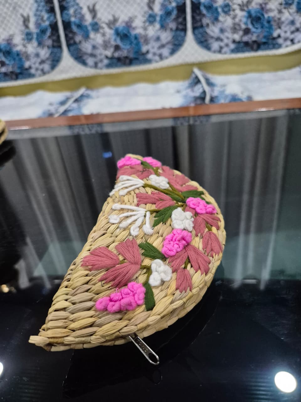 Kauna Grass Purse 8inch