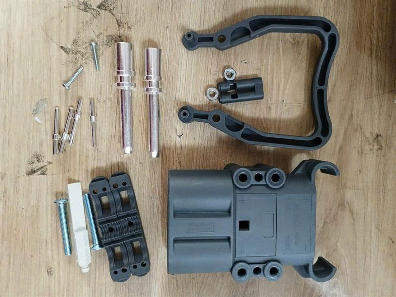 Bộ Giắc cắm sạc 5 chân xe nâng điện Hangcha