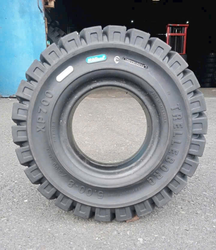 Lốp đặc xe nâng 500-8 Trelleborg