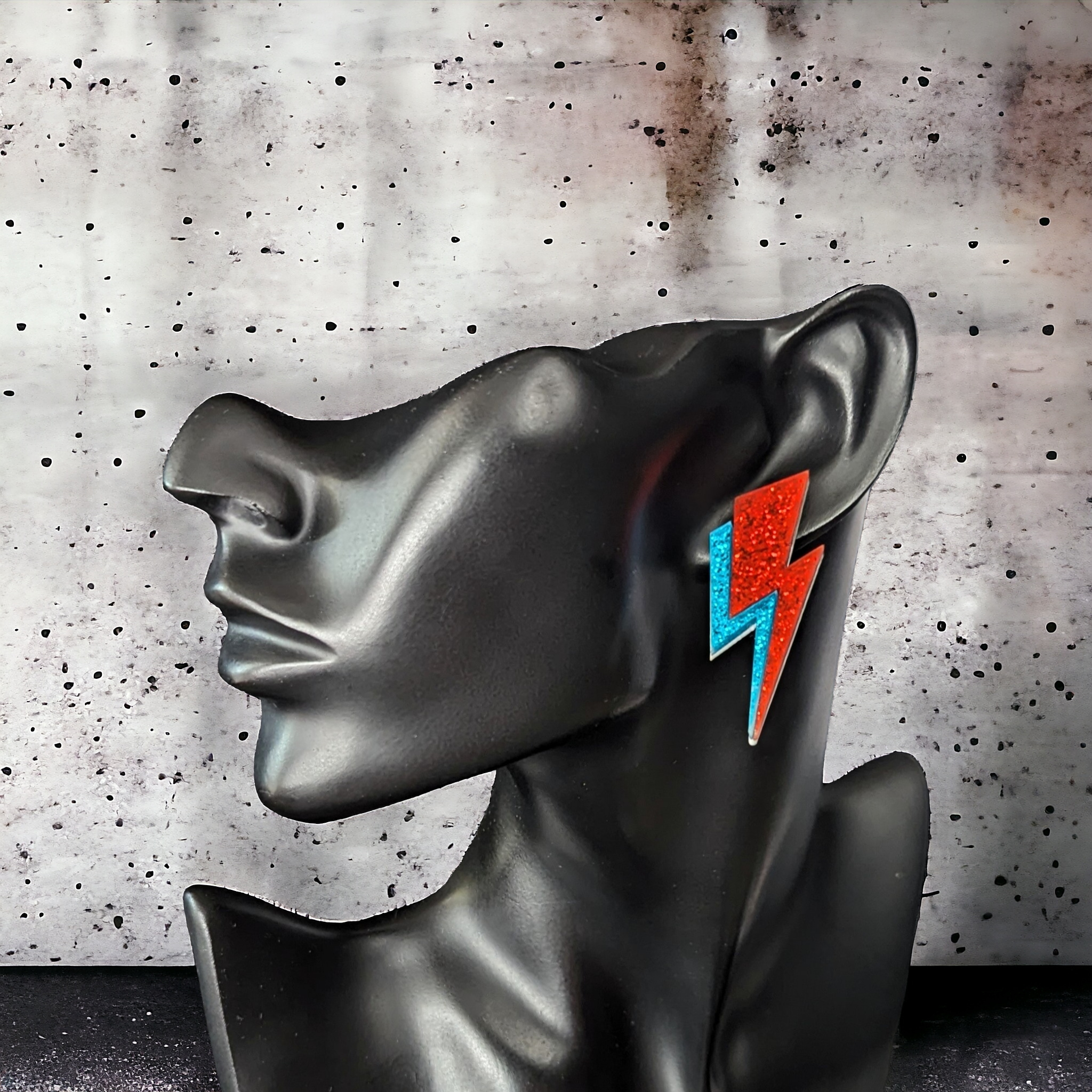 Boucles d'oreilles - Petit éclair rouge et bleu