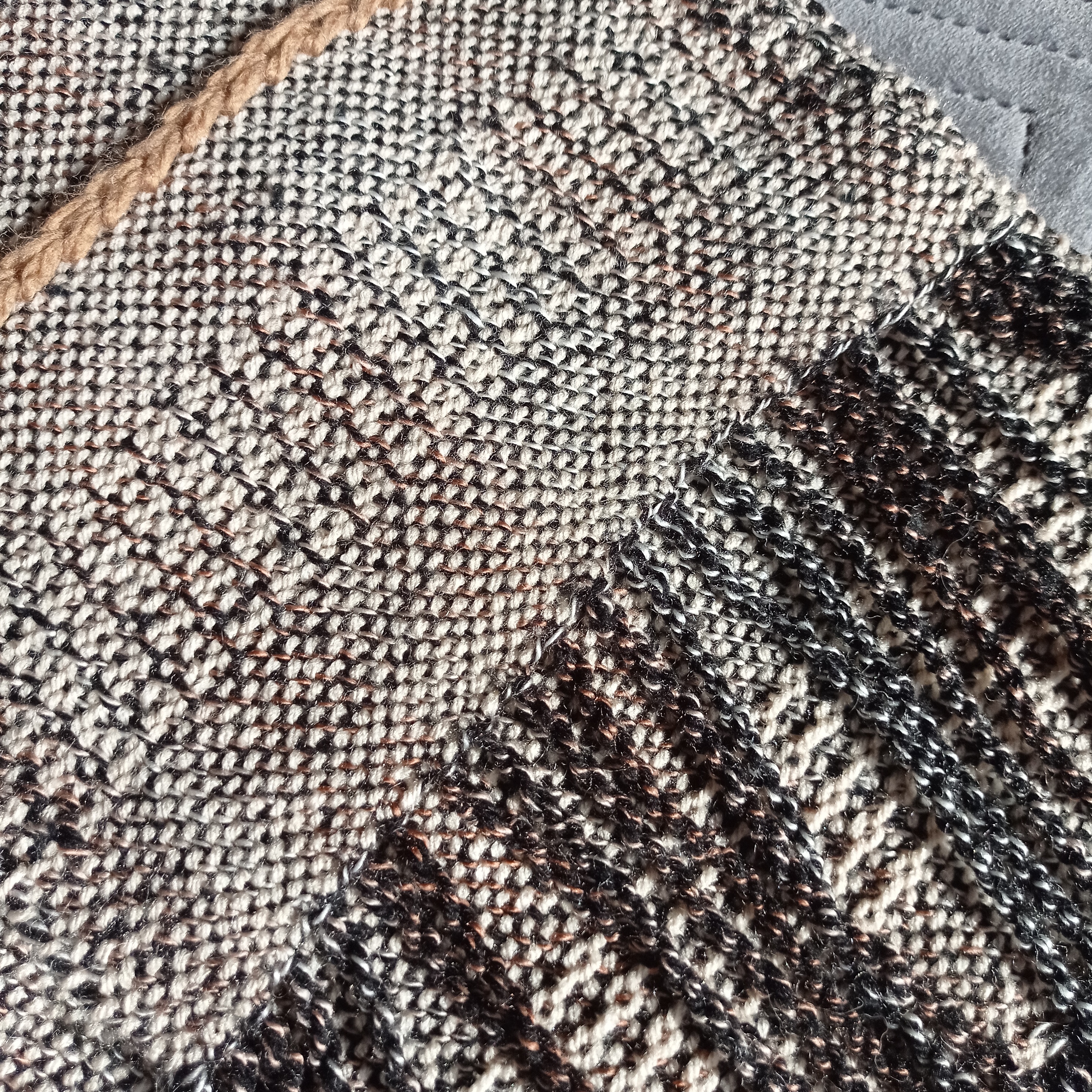 Echarpe  beige et noire sans laine