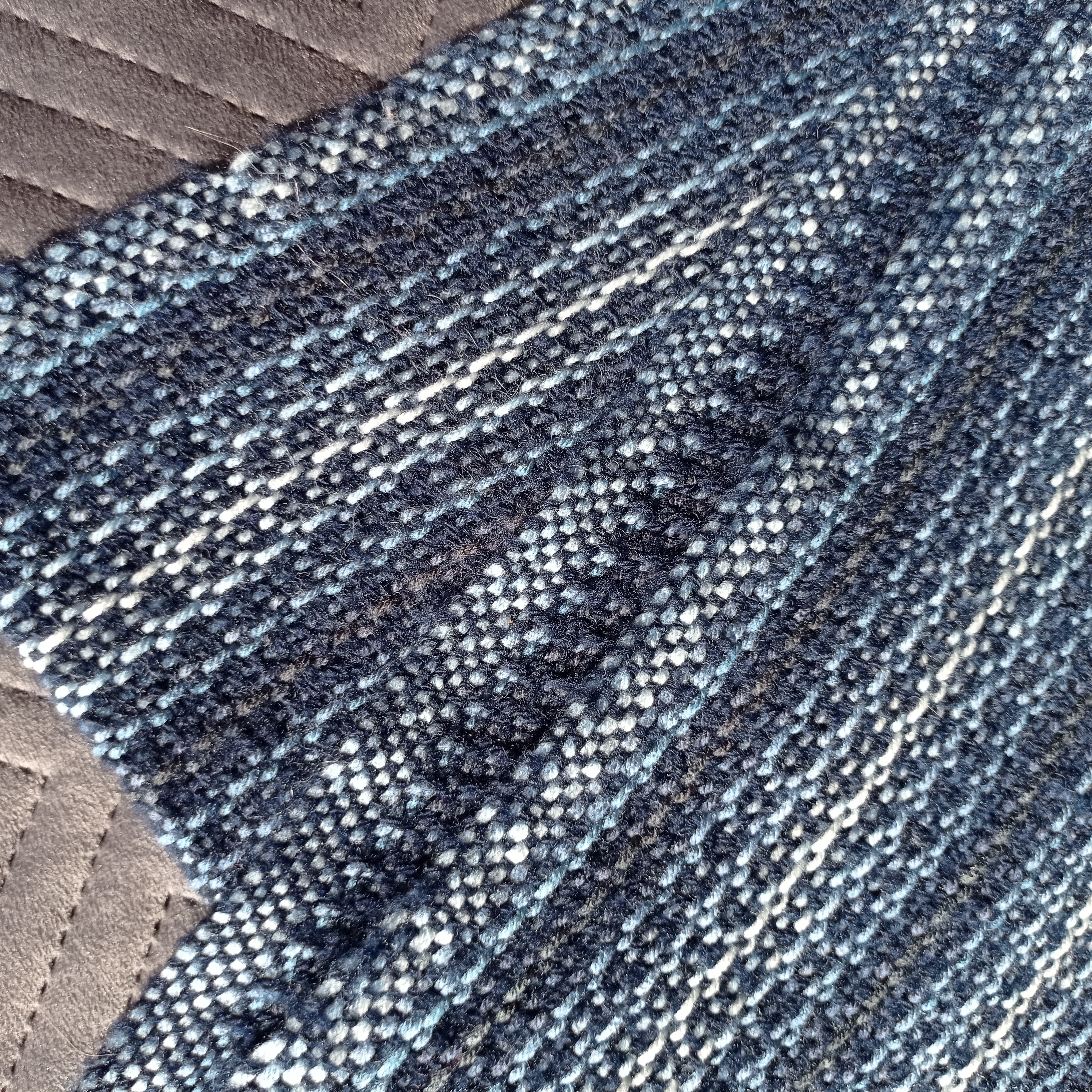 Echarpe bleue dégradé