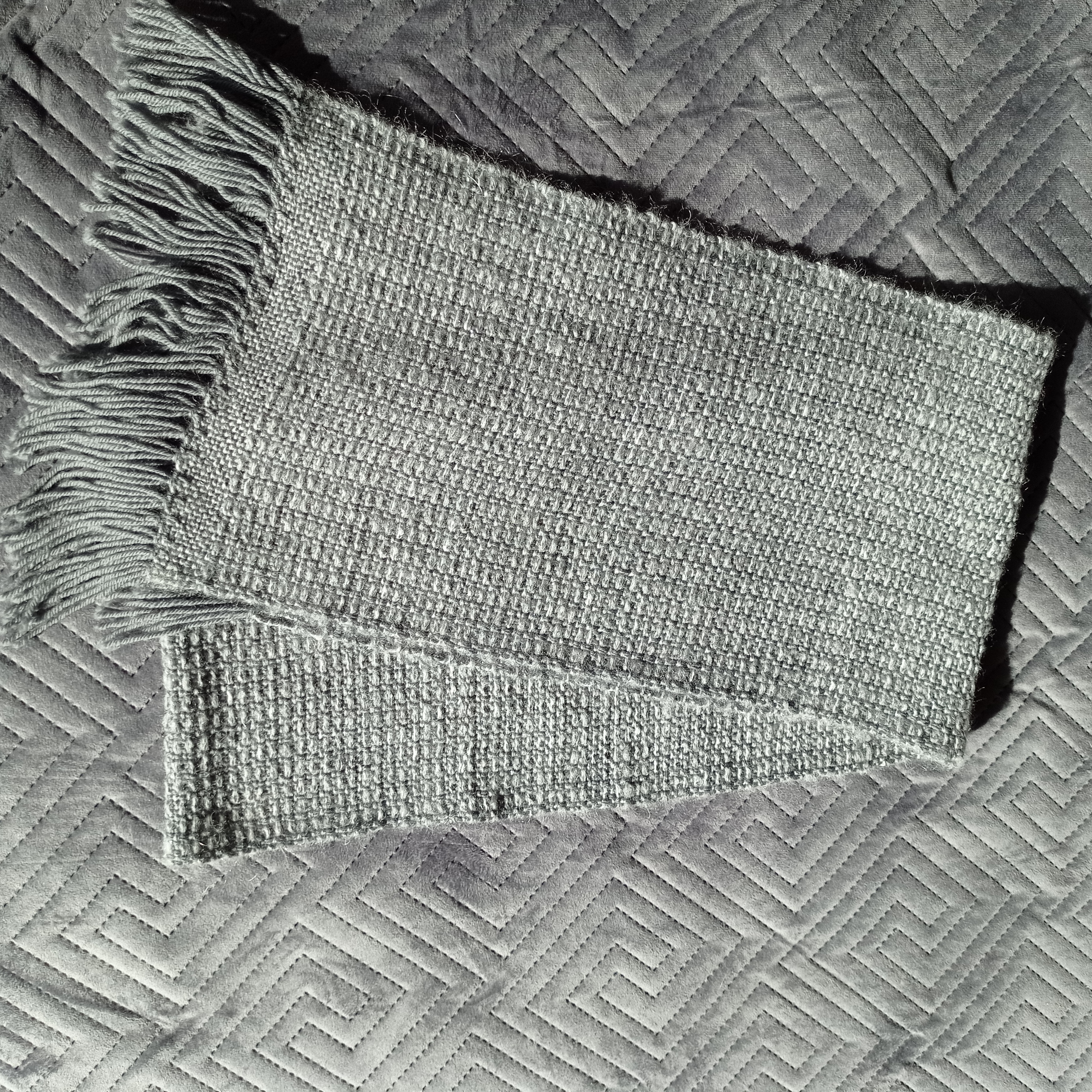 Echarpe grise en merinos mohair