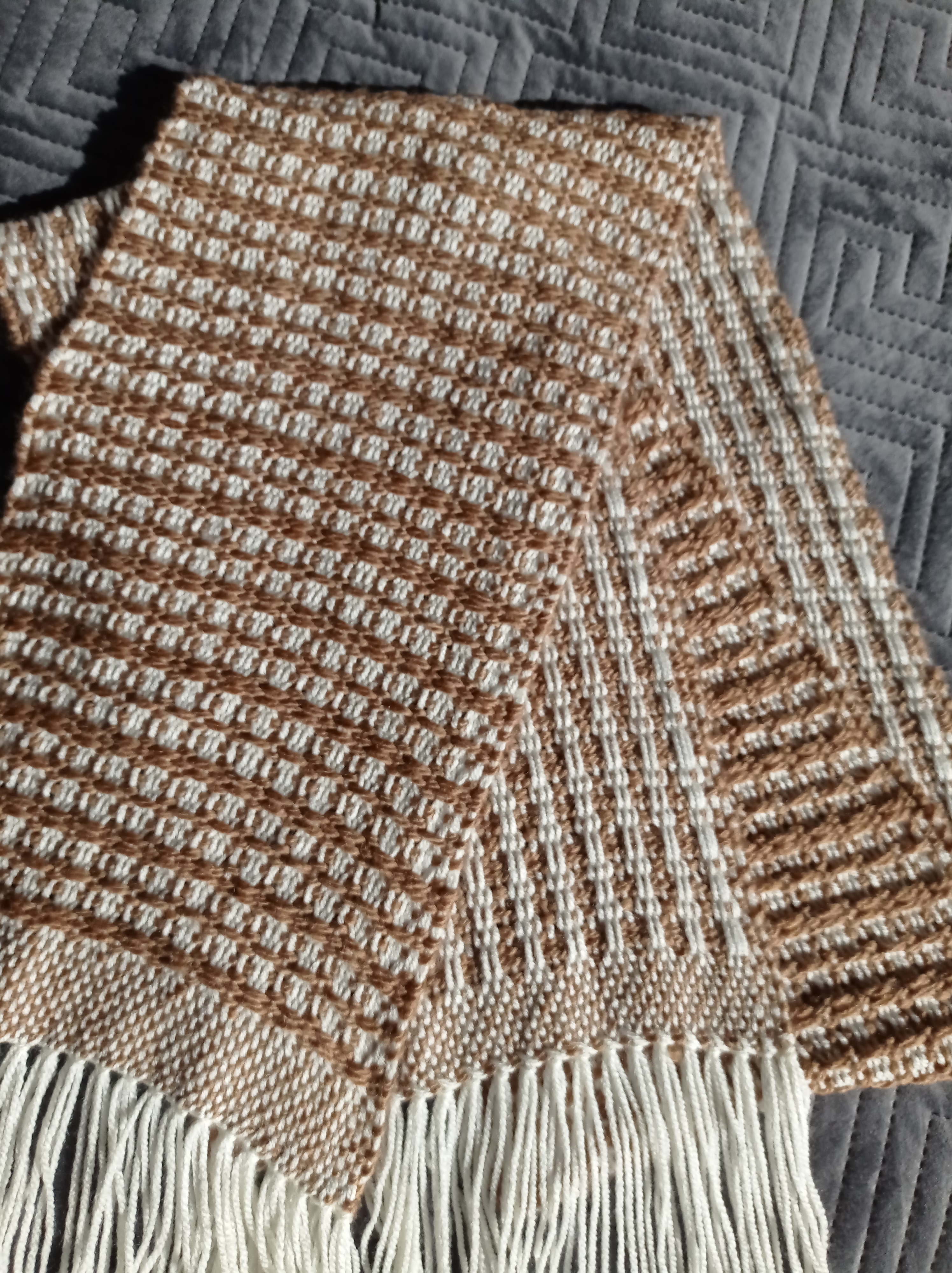 Echarpe doudou blanche et ocre