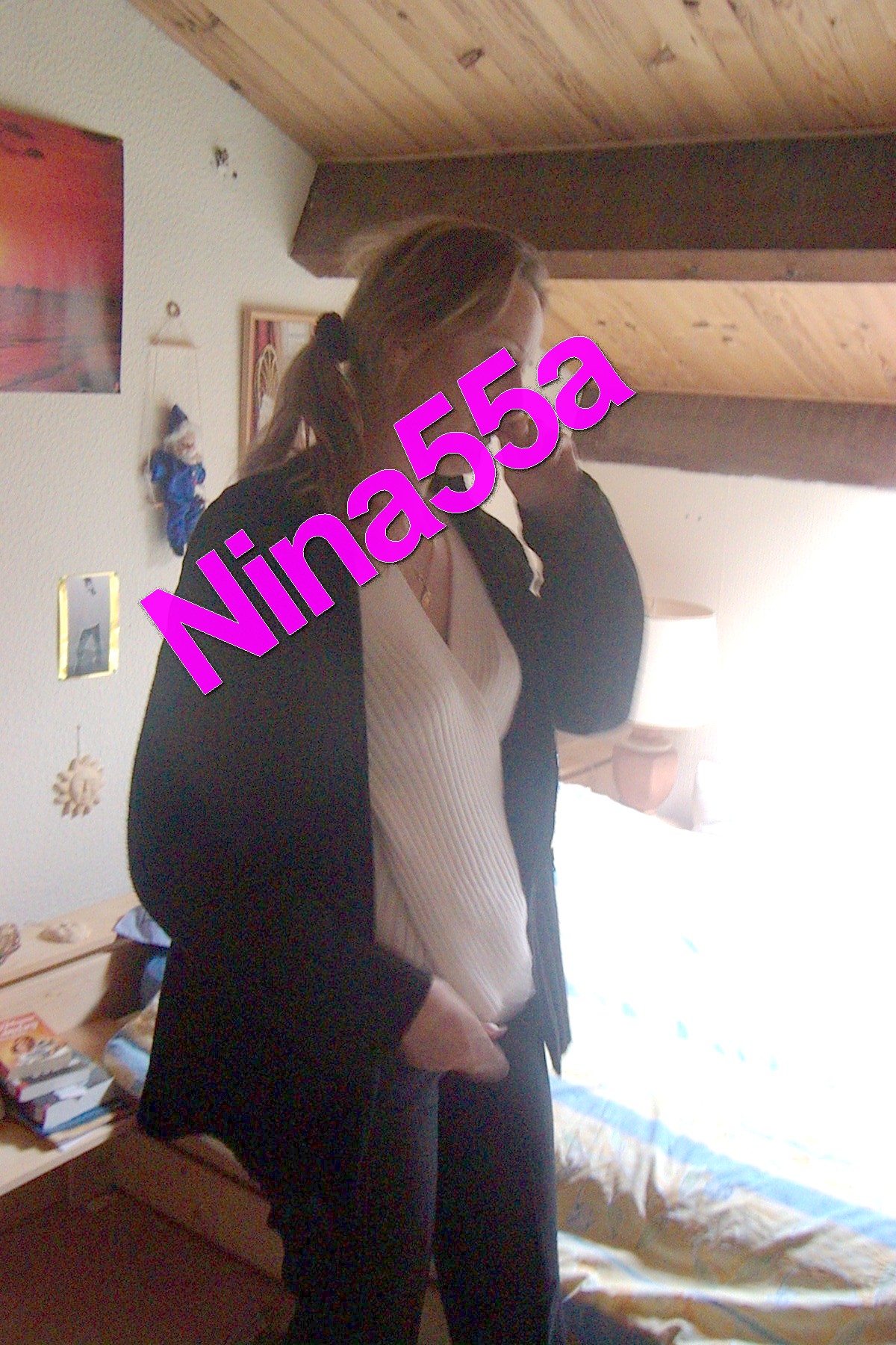 Nina Reality N°29  8 novembre 2004 10 photos format 10X15