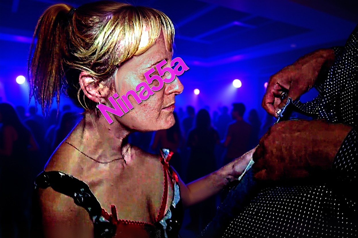 Nina Fantasy Story N°114 année 2011 13 photos format 10X15