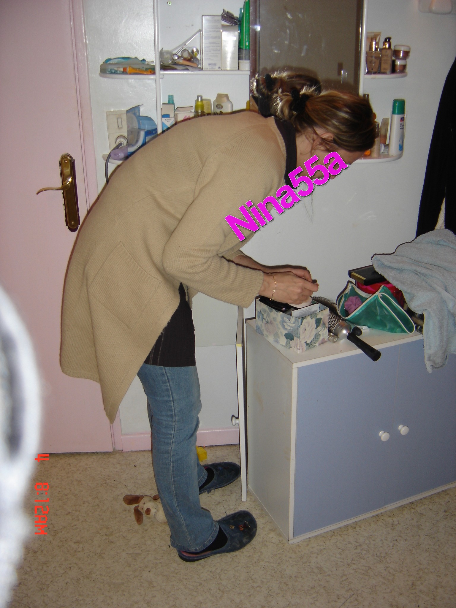 Nina Reality N°17  4 janvier 2005 18 photos format 10X15