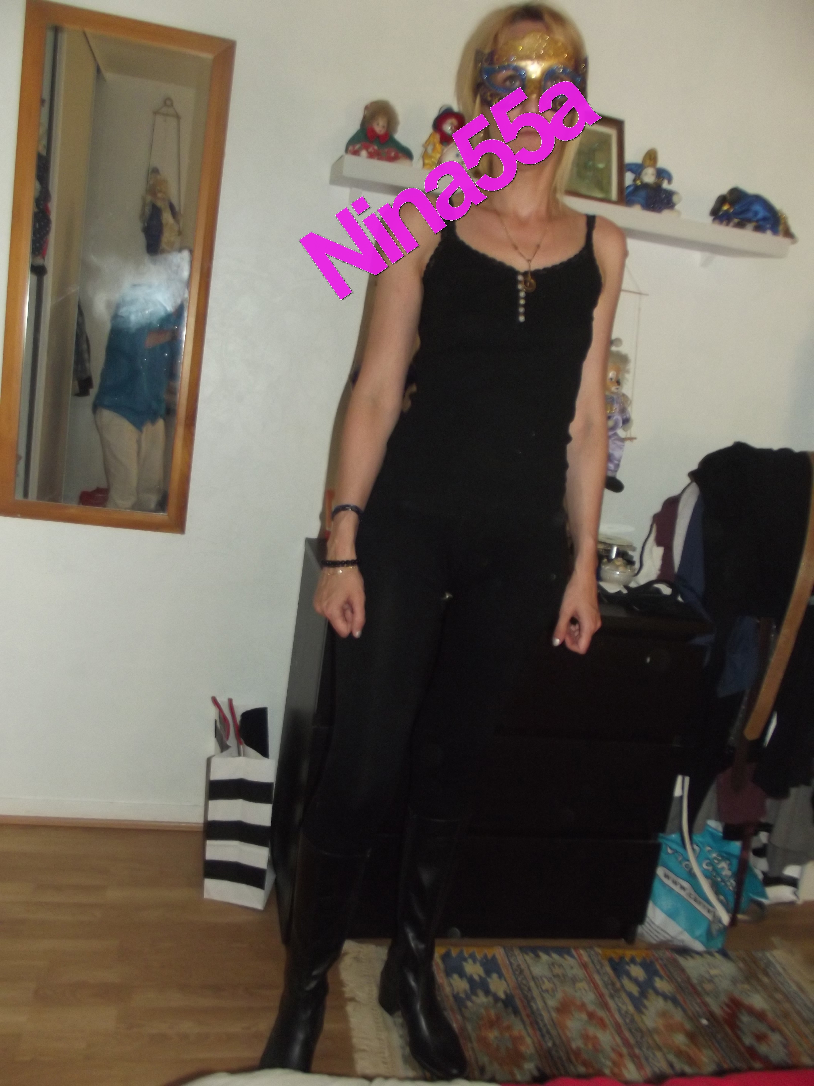 Série photos Reality N°151, 24 décembre 2013 15 photos sur papier brillant, format 10X15.