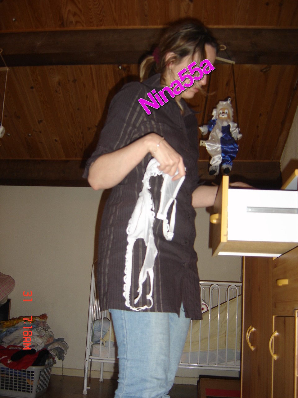 Nina Reality N°9  31 mars 2005 30 photos format 10X15