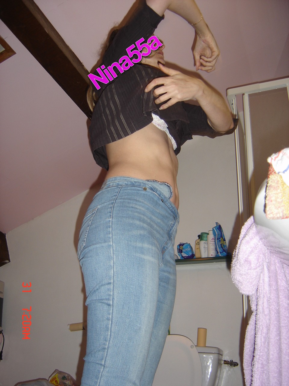 Nina Reality N°9  31 mars 2005 30 photos format 10X15