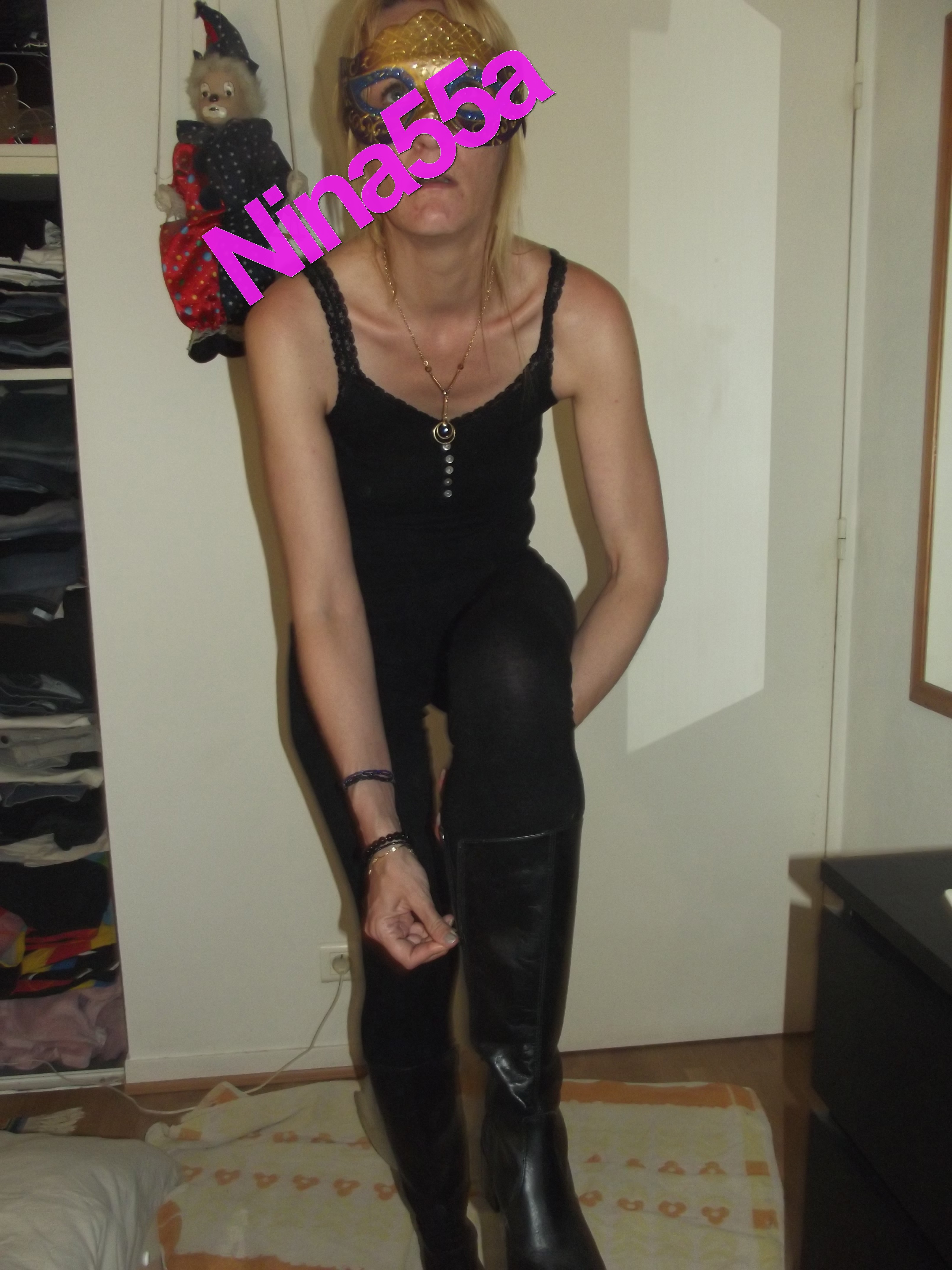 Série photos Reality N°152, 24 décembre 2013 21 photos sur papier brillant, format 10X15.