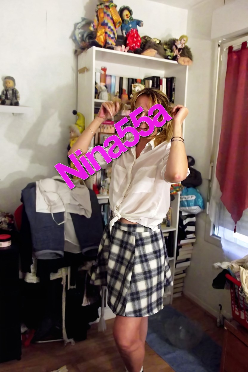 Nina Reality N°129  14 mars 2015 19 photos format 10X15