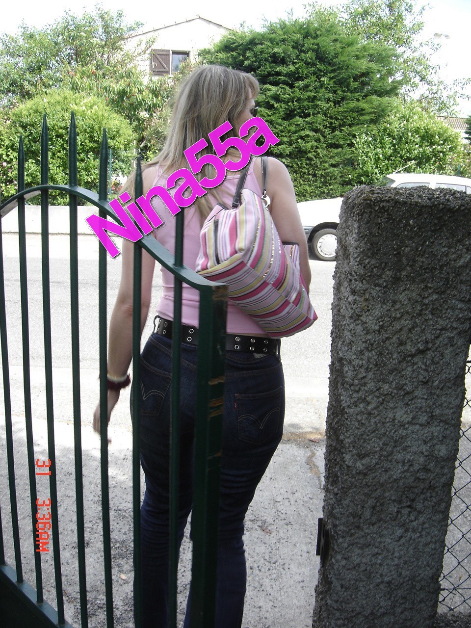 Nina Reality N°160  31 mai 2005 25 photos format 10X15