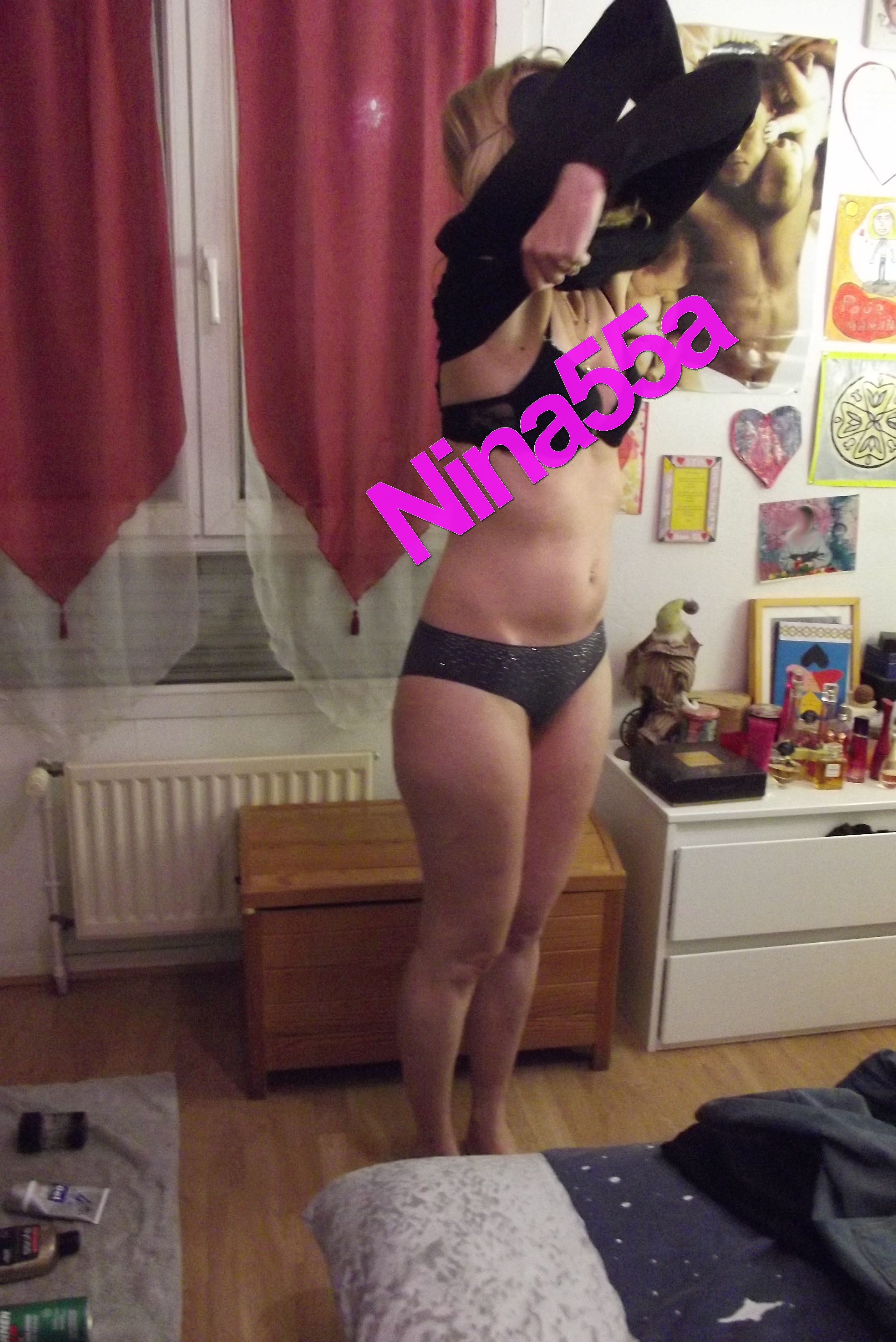 Nina Reality N°114  7 février 2013 18 photos format 10X15