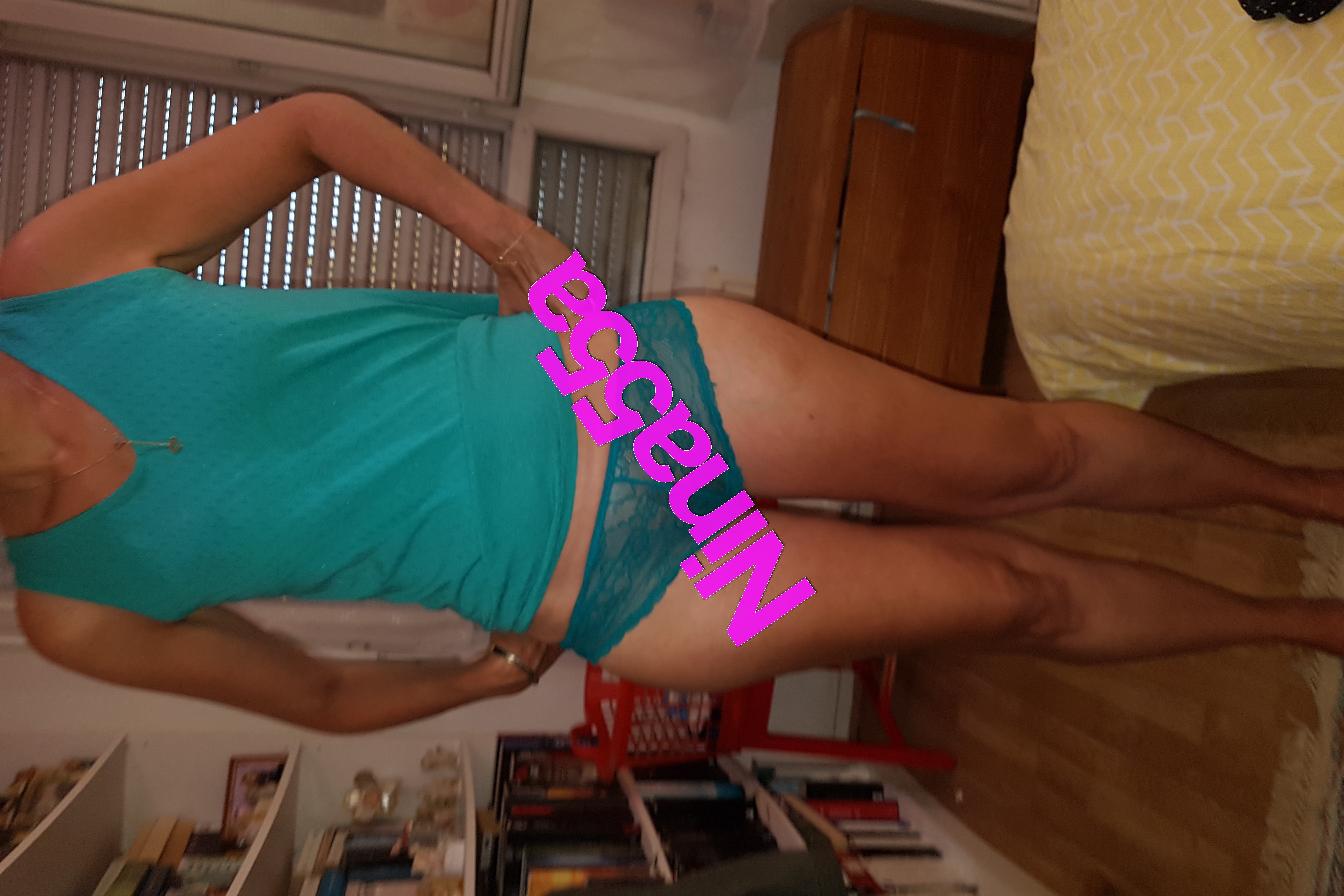 Nina Reality N°69  2 août 2019 6 photos format 10X15