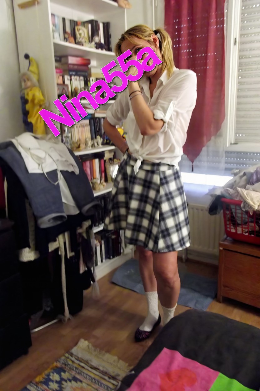 Nina Reality N°129  14 mars 2015 19 photos format 10X15