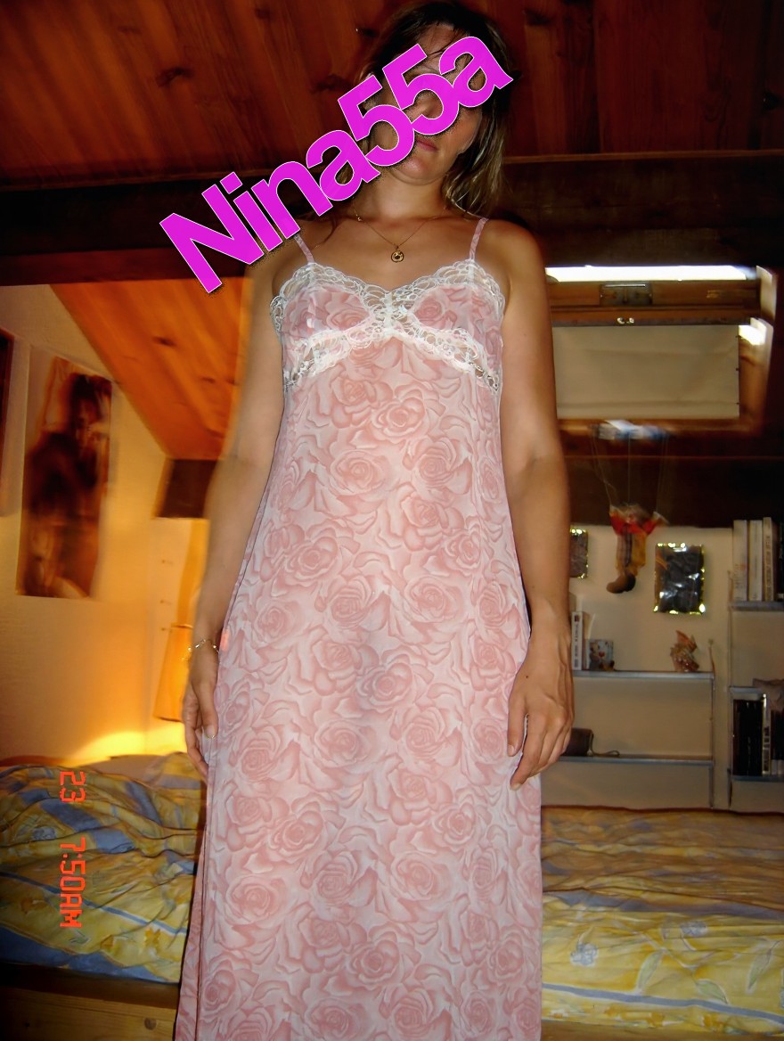 Nina Reality N°149  23 juillet 2005 15 photos format 10X15