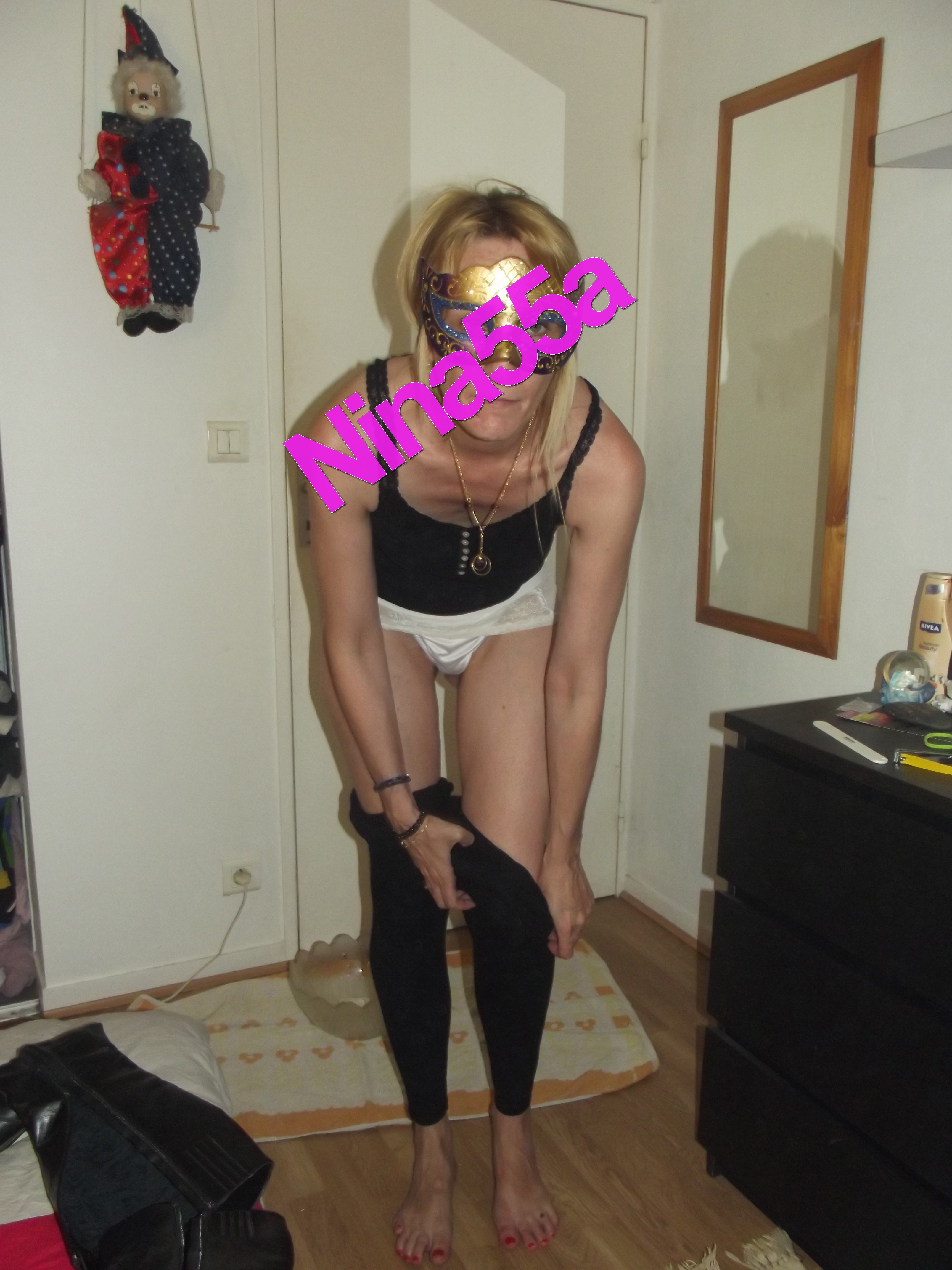 Série photos Reality N°152, 24 décembre 2013 21 photos sur papier brillant, format 10X15.