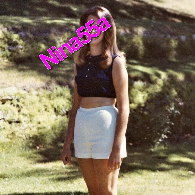 Archives de web Femme mature bourgeoise Série Polaroid 11  6 photos.