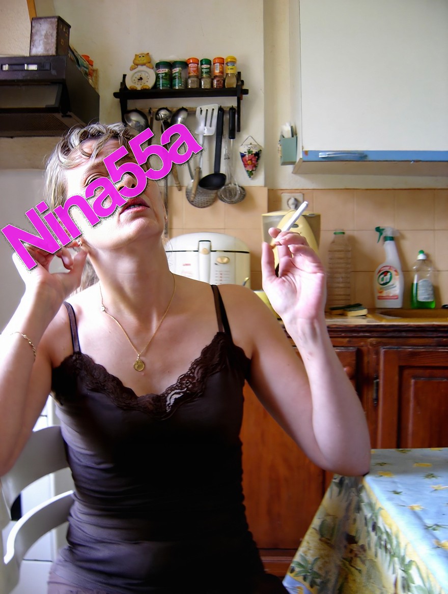 Nina Reality N°158  25 juin 2005 15 photos format 10X15