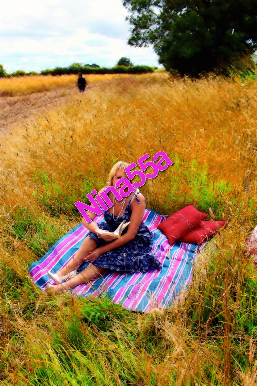 Nina Fantasy Story N°81 année 2018 10 photos format 10X15