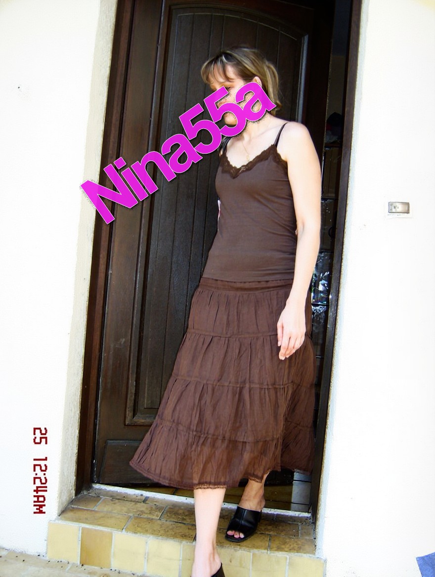 Nina Reality N°158  25 juin 2005 15 photos format 10X15