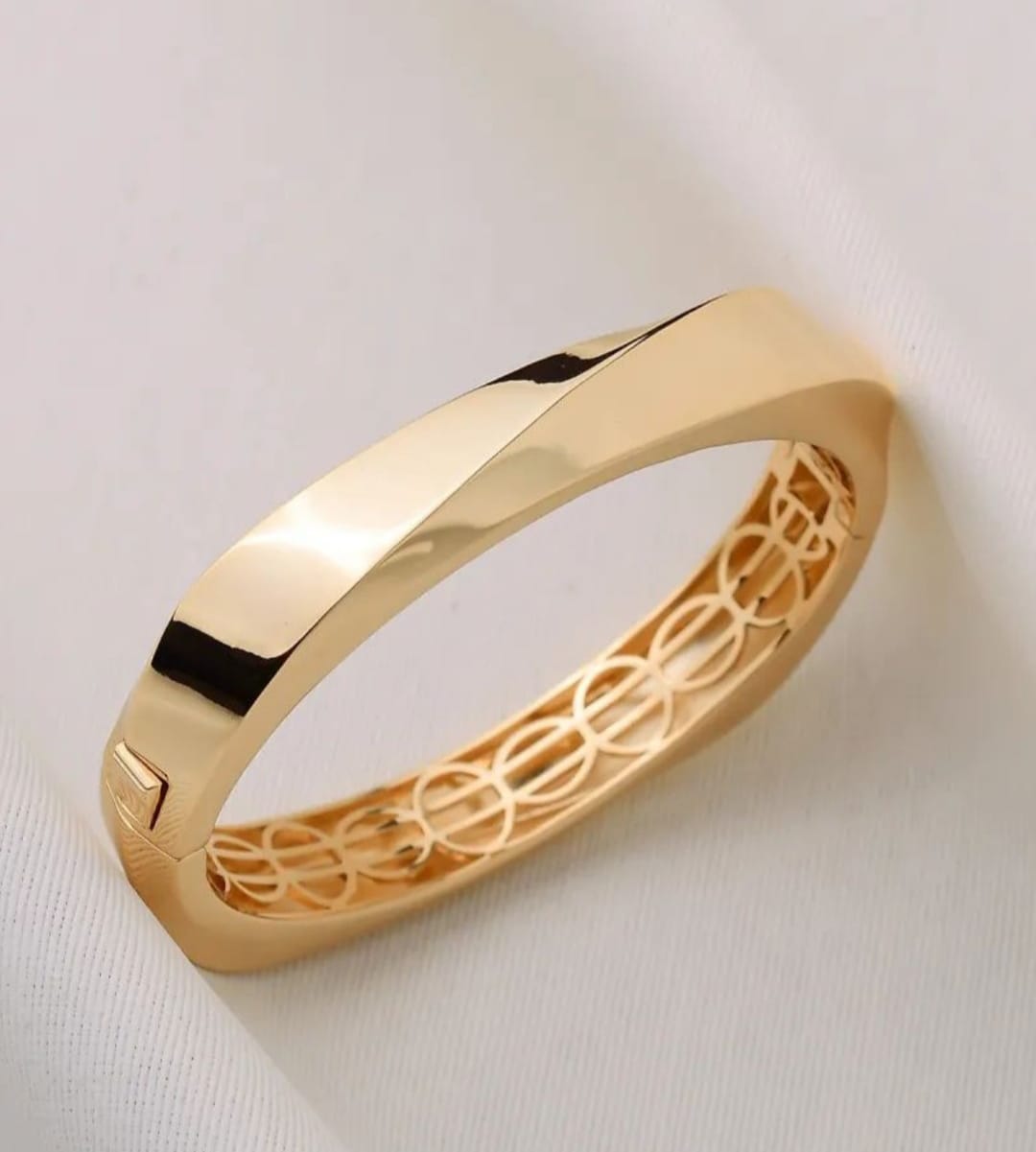 Bracelete Clássico Dourado