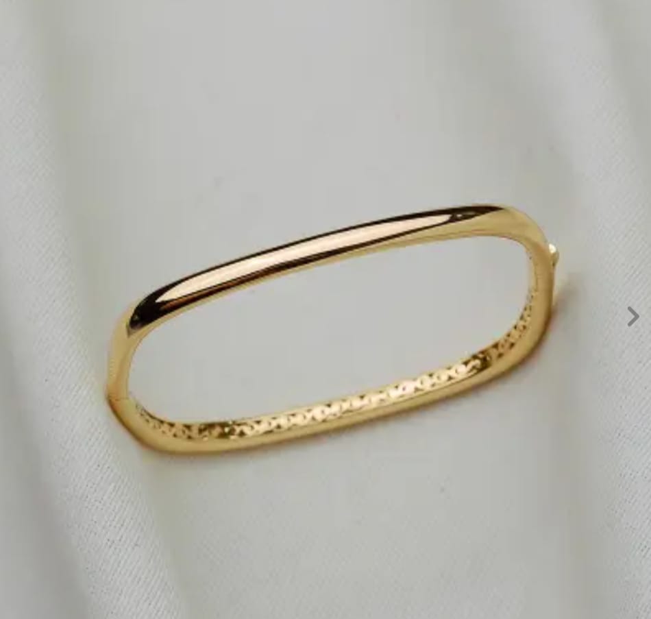 Bracelete Quadrado Dourado