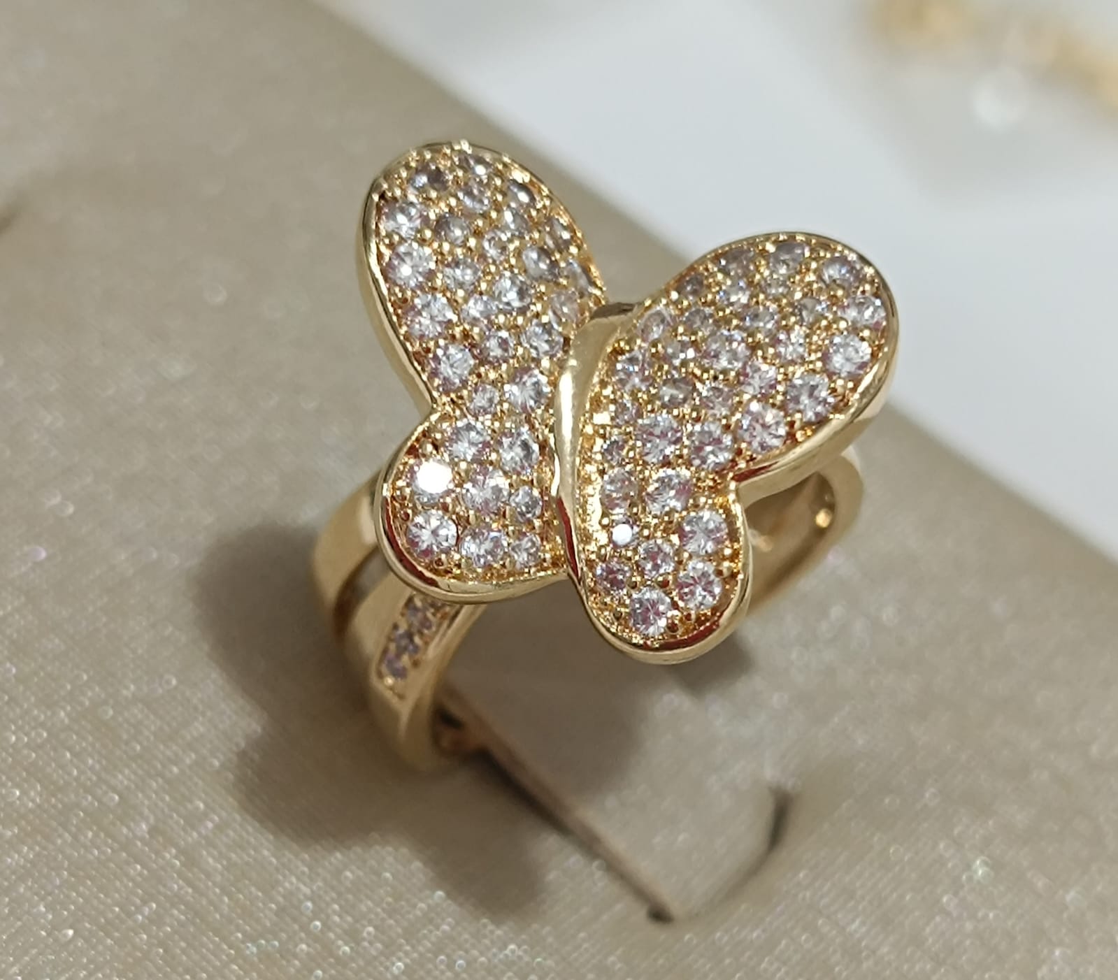 Anel Borboleta Cravejado Tam 12