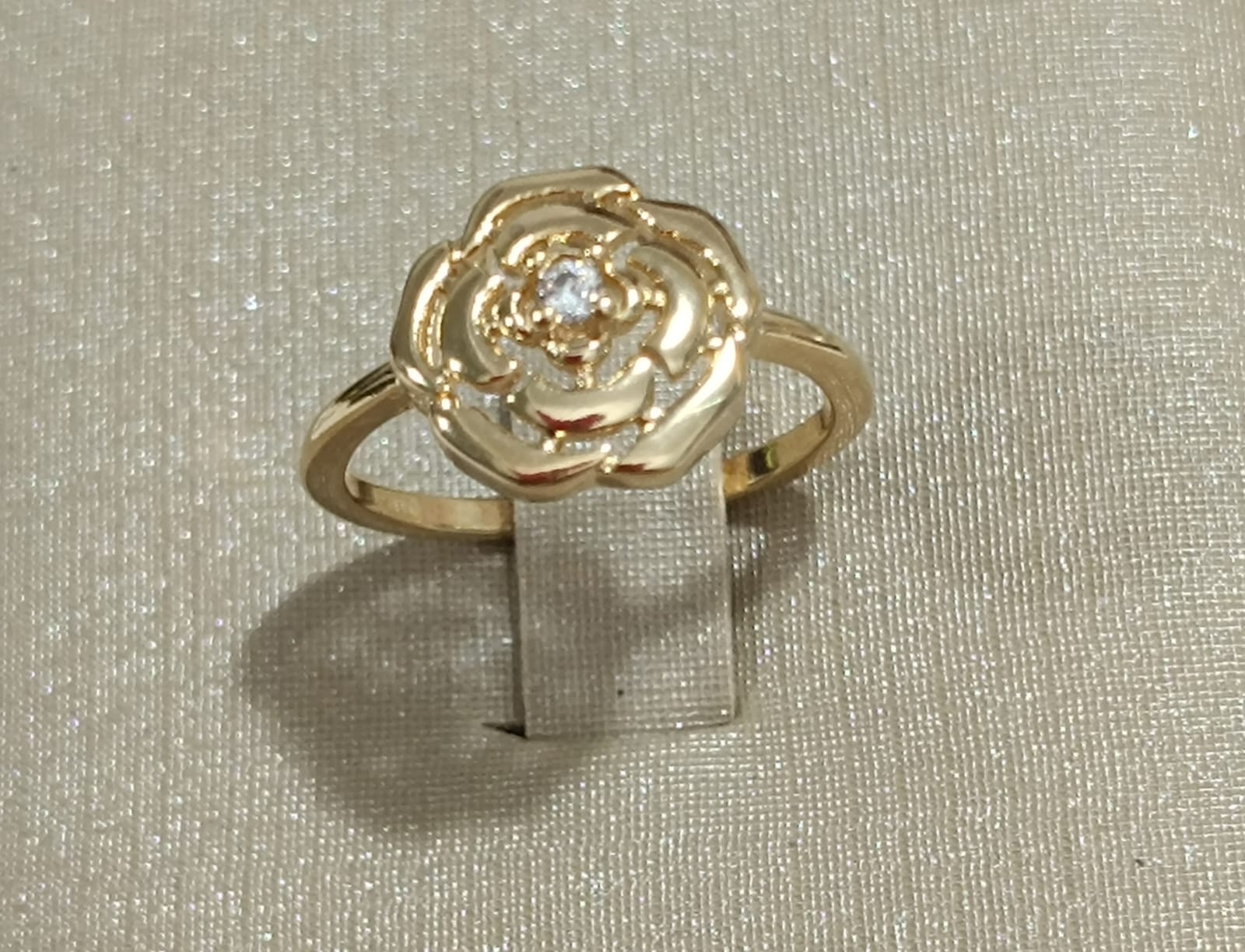 Anel Flor Dourada Tam 14